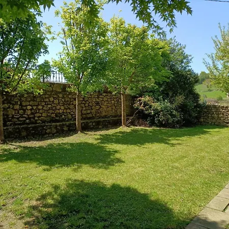 Apartamento Palación De Santillana *