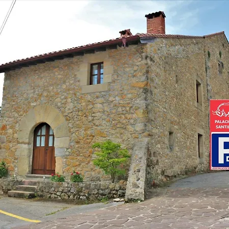 Palacion De Santillana