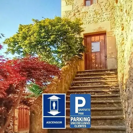 Apartamento Palación De Santillana *