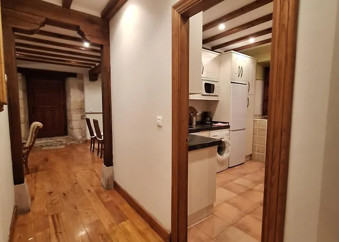 Apartment Palacion De Santillana *