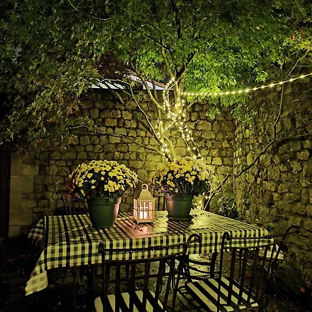 Palacion De Santillana Апартаменты Сантильяна-дель-Мар