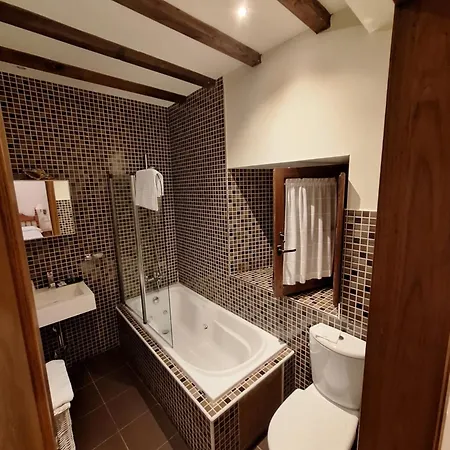 Palacion De Santillana * Сантильяна-дель-Мар