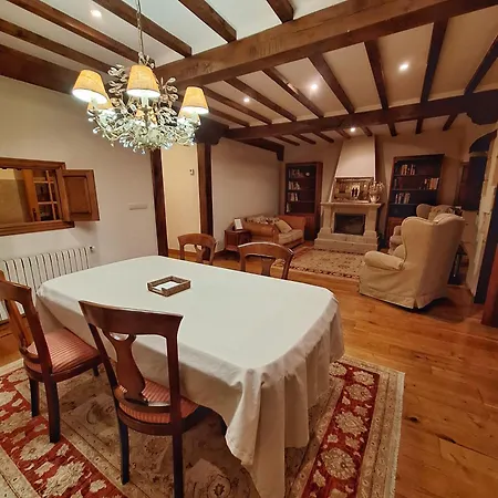 Palacion De Santillana Сантильяна-дель-Мар