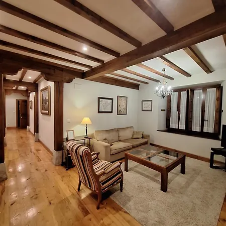 Апартаменты Palacion De Santillana Сантильяна-дель-Мар