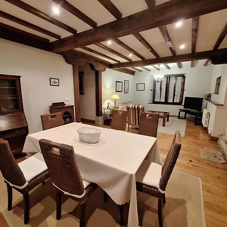 Palacion De Santillana Апартаменты Сантильяна-дель-Мар