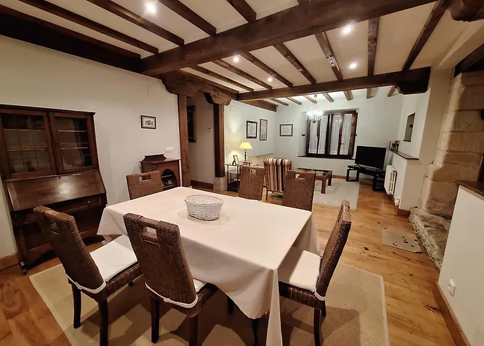 Palacion De Santillana Apartment Santillana del Mar